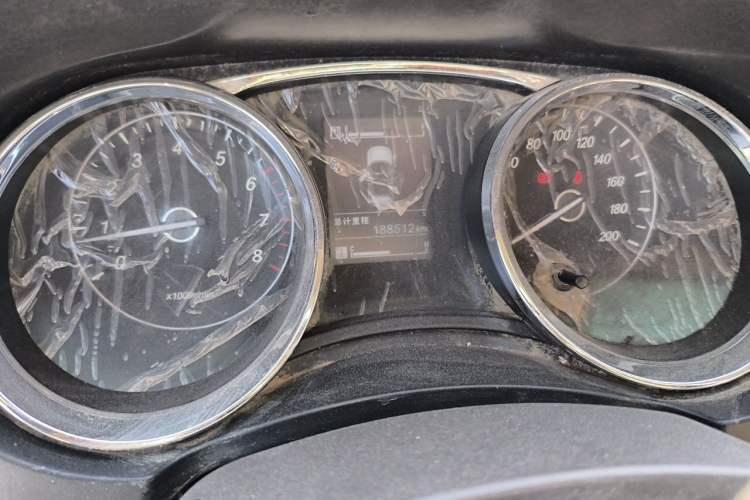 Used Wuling Hongguang 2015 1.5L S1 Comfort China V Standard Odometer Close Up
