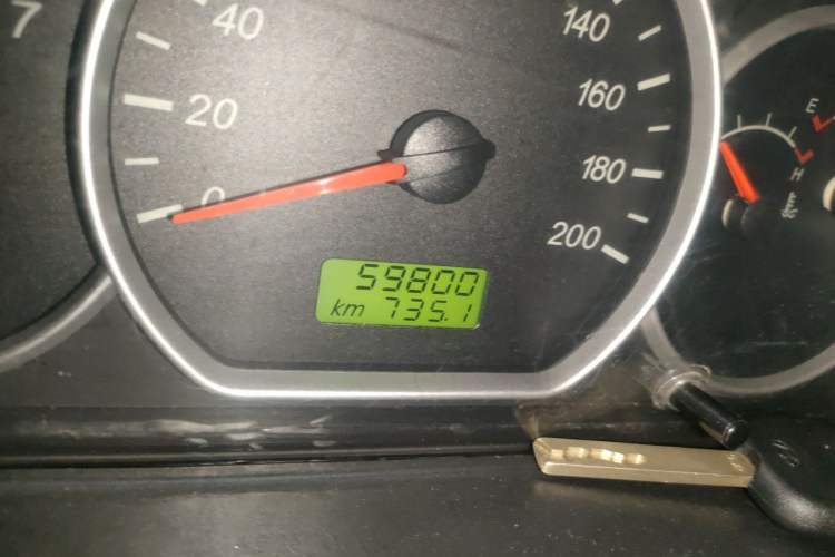 Used Wuling Hongguang 2015 1.5L S Base Model China IV Odometer Close Up