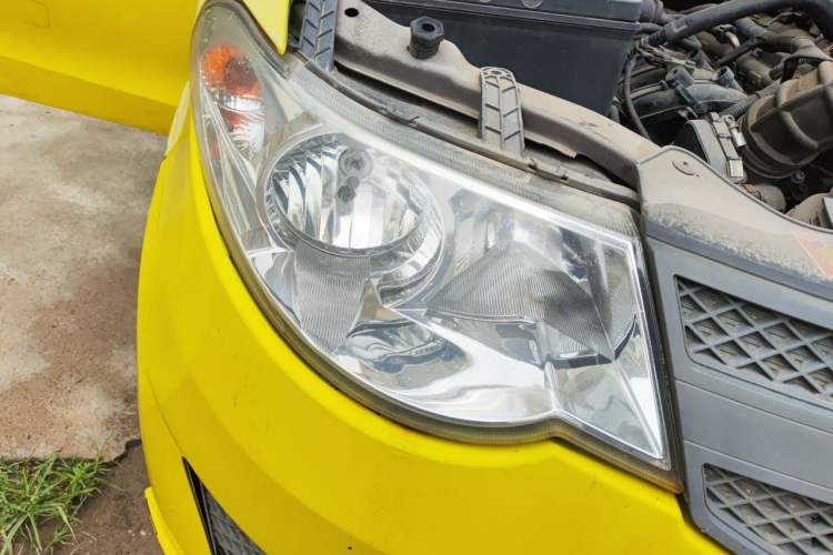 Used Wuling Hongguang 2015 1.5L S Base Model China IV Right Front Headlight