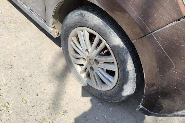 Used Wuling Hongguang 2015 1.5L S1 Comfort China V Standard Right Front Wheel Hub