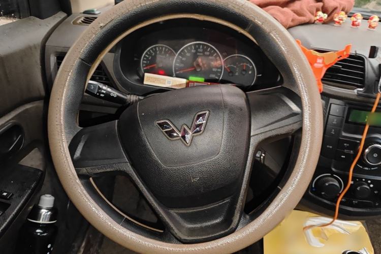 Used Wuling Hongguang 2015 1.2L S Base Model China V Standard Steering Wheel