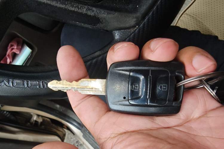 Used Wuling Hongguang 2015 1.5L S1 Standard China V-Emission Standards Vehicle Key