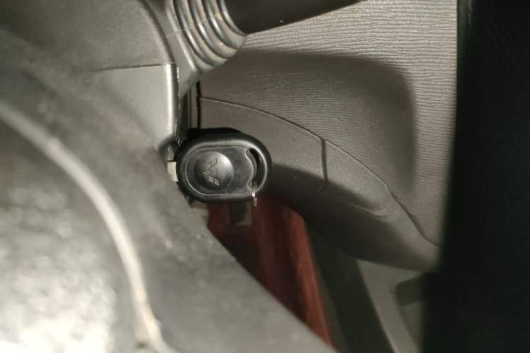Used Wuling Hongguang 2015 1.5L S Base Model China IV Vehicle Key