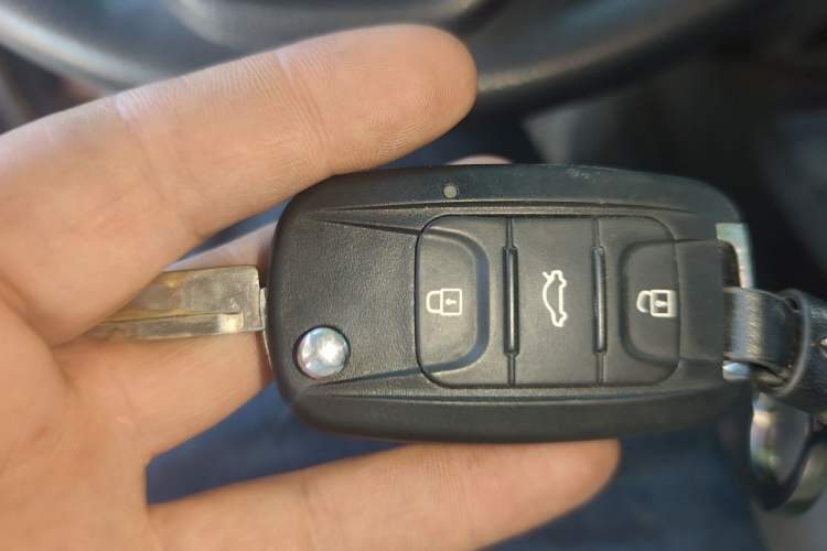 Used Wuling Hongguang 2015 1.5L S Basic Version China V Standard Vehicle Key