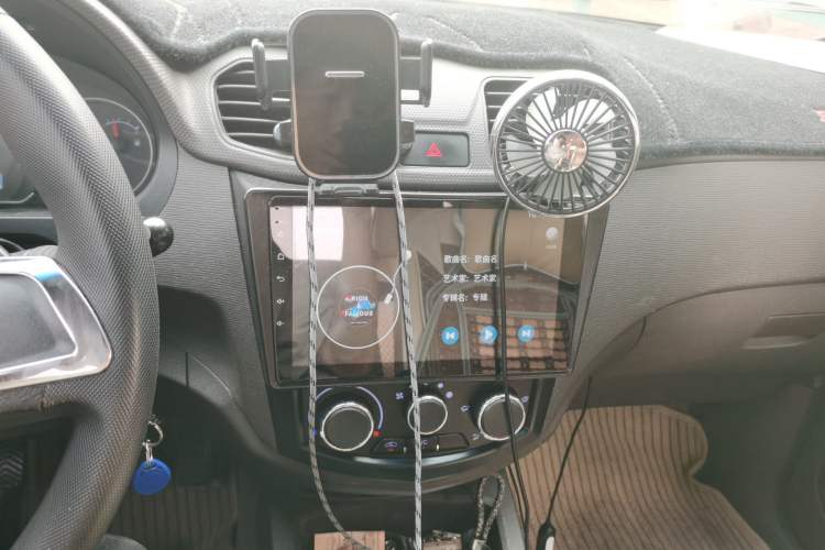 Used Wuling Hongguang 2016 1.5L Restyled S Comfort Version Audio And AC Panel