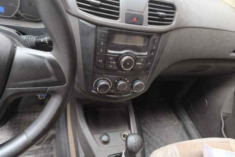 Used Wuling Hongguang 2016 1.5L Restyled S Comfort Version Audio And AC Panel