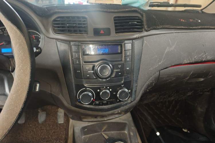 Used Wuling Hongguang 2016 1.5L Restyled S Comfort Version Audio And AC Panel