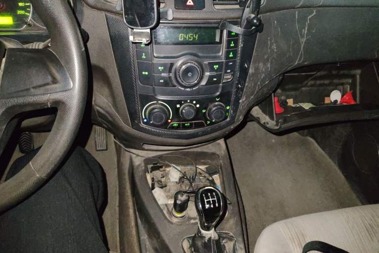 Used Wuling Hongguang 2016 1.5L S Comfort Version Audio And AC Panel