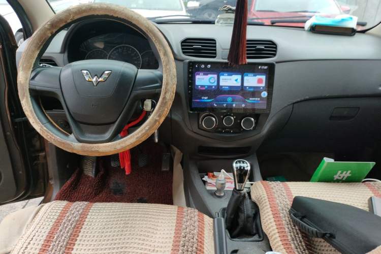 Used Wuling Hongguang 2016 1.5L Restyled S Comfort Version Audio And AC Panel