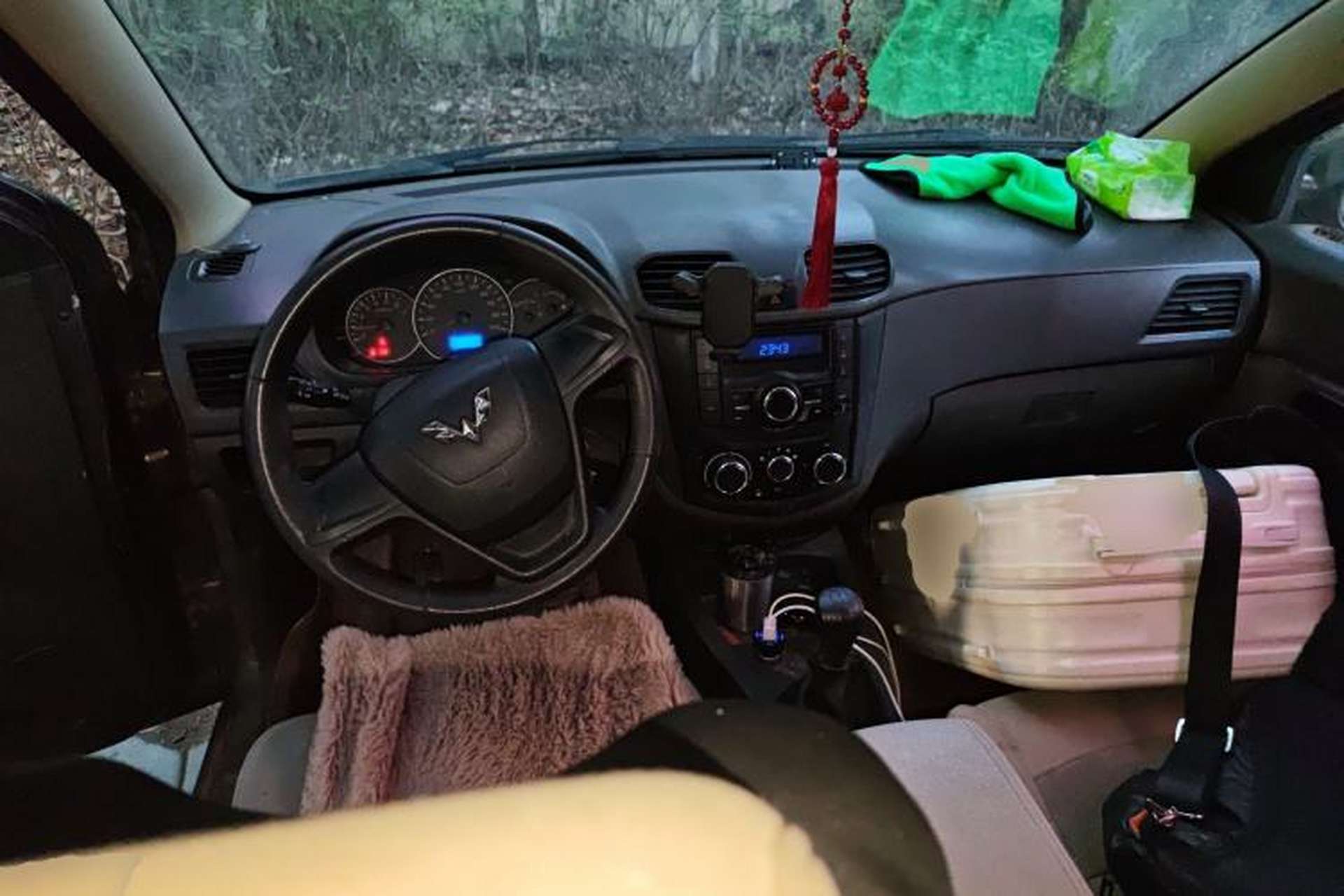 Used Wuling Hongguang 2016 1.5L Restyled S Comfort Version Center Console