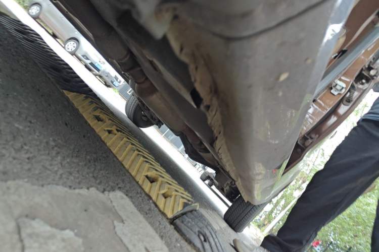 Used Wuling Hongguang 2016 1.5L S Comfort Version Chassis Front Left