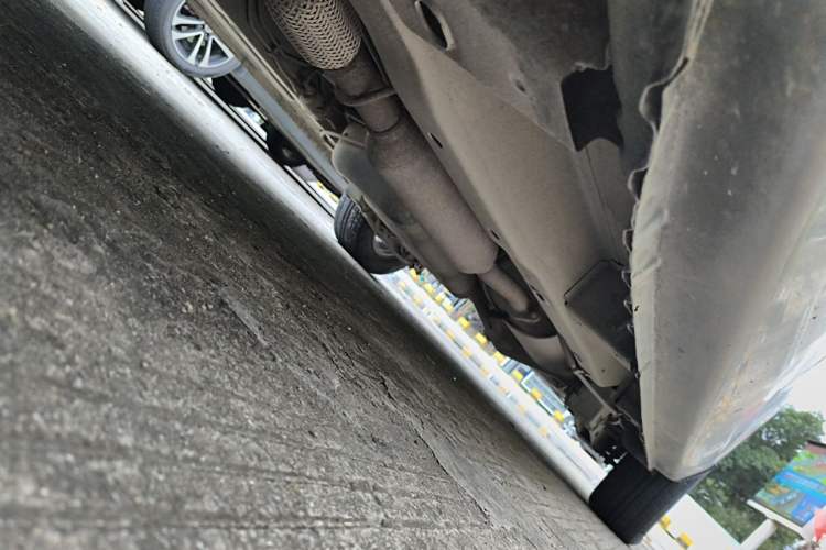 Used Wuling Hongguang 2016 1.5L Restyled S Comfort Version Chassis Front Left