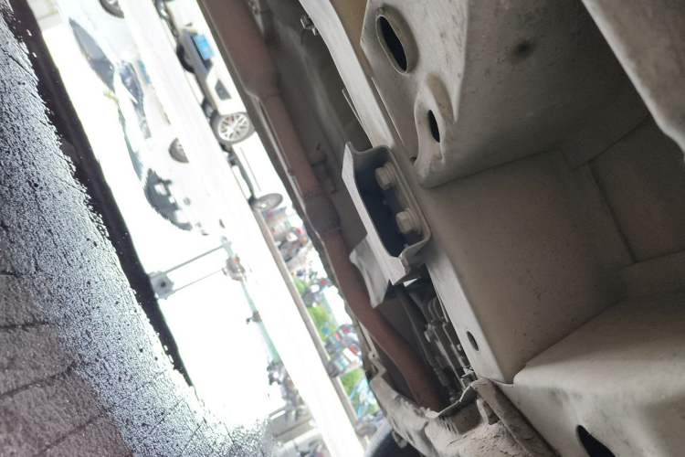 Used Wuling Hongguang 2016 1.5L S Comfort Version Chassis Front Right