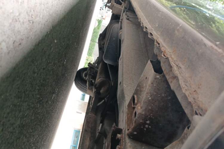 Used Wuling Hongguang 2016 1.5L S Comfort Version Chassis Front Right