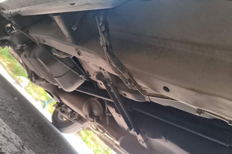 Used Wuling Hongguang 2016 1.5L S Comfort Version Chassis Front Right