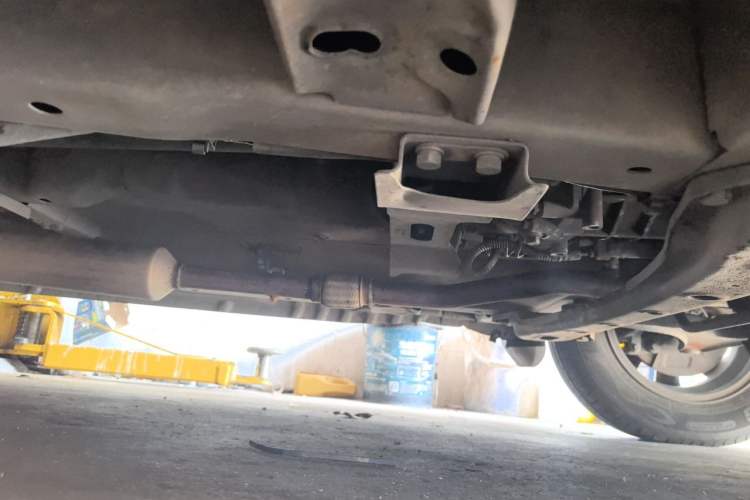 Used Wuling Hongguang 2016 1.5L Restyled S Comfort Version Chassis Front Right