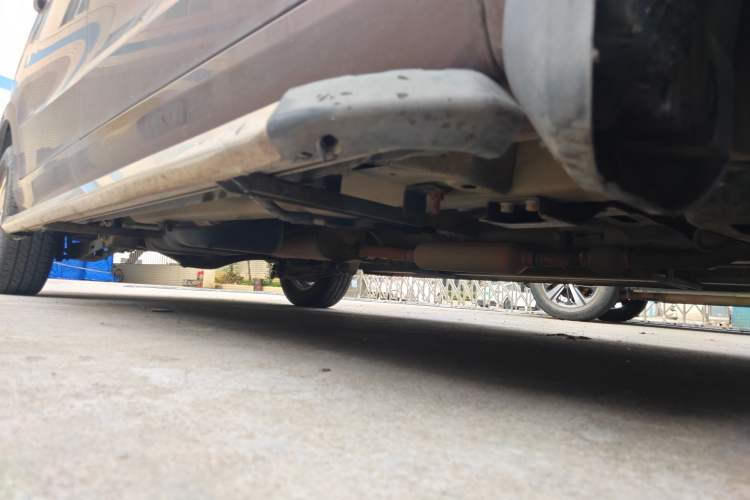 Used Wuling Hongguang 2016 1.5L S Comfort Version Chassis Front Right
