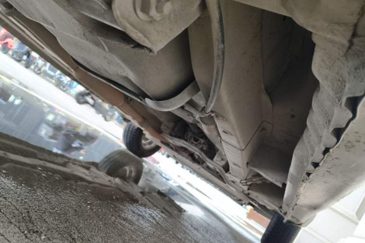 Used Wuling Hongguang 2016 1.5L S Comfort Version Chassis Rear Right