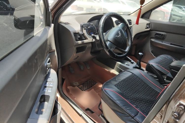 Used Wuling Hongguang 2016 1.5L Restyled S Comfort Version Driver Seat