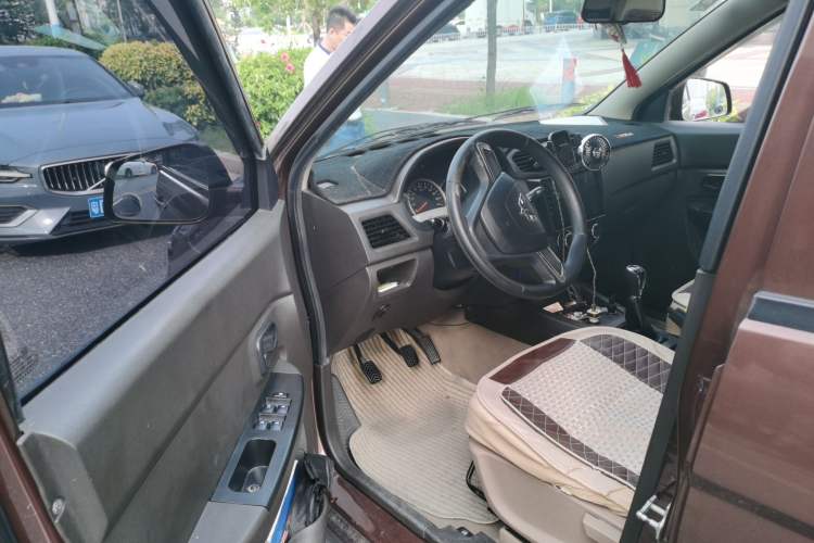 Used Wuling Hongguang 2016 1.5L Restyled S Comfort Version Driver Seat