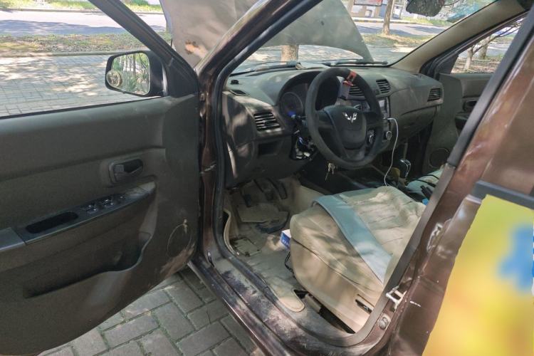 Used Wuling Hongguang 2016 1.5L Restyled S Comfort Version Driver Seat