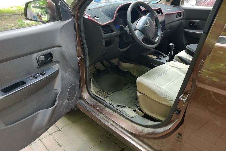 Used Wuling Hongguang 2016 1.5L Restyled S Comfort Version Driver Seat