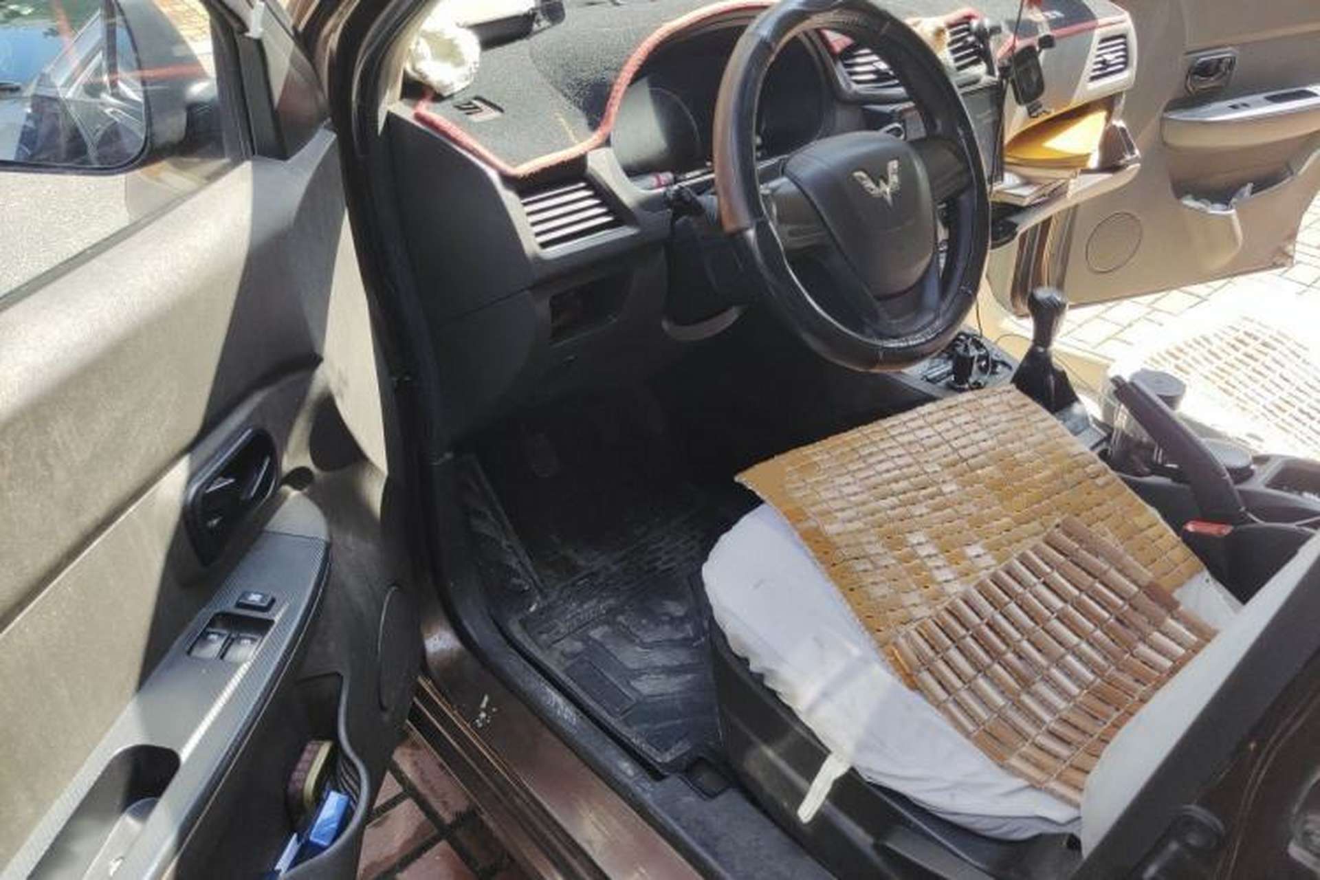 Used Wuling Hongguang 2016 1.5L S Comfort Version Driver Seat
