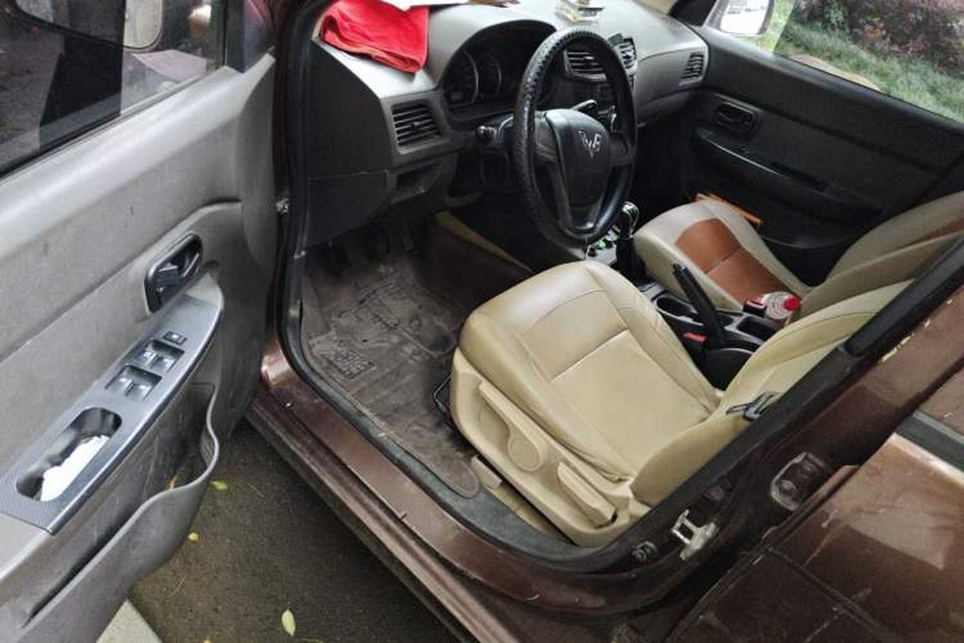 Used Wuling Hongguang 2016 1.5L S Comfort Version Driver Seat