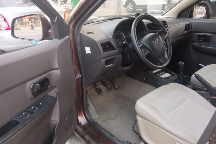 Used Wuling Hongguang 2016 1.5L S Comfort Version Driver Seat