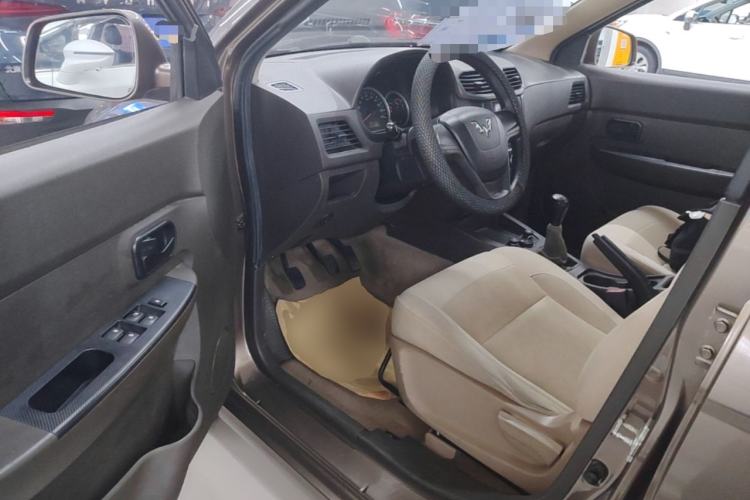 Used Wuling Hongguang 2016 1.5L Restyled S Comfort Version Driver Seat
