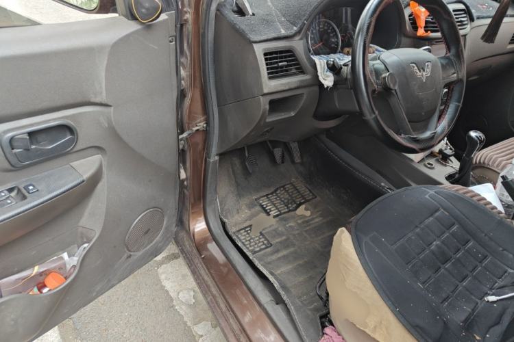 Used Wuling Hongguang 2016 1.5L S Comfort Version Driver Seat