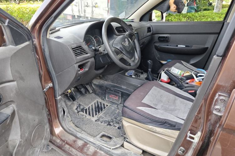 Used Wuling Hongguang 2016 1.5L Restyled S Comfort Version Driver Seat
