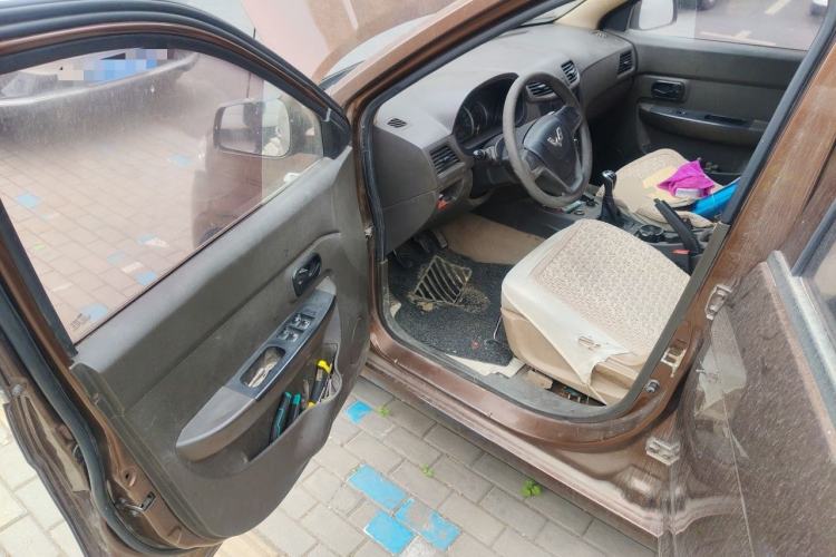 Used Wuling Hongguang 2016 1.5L Restyled S Comfort Version Driver Seat