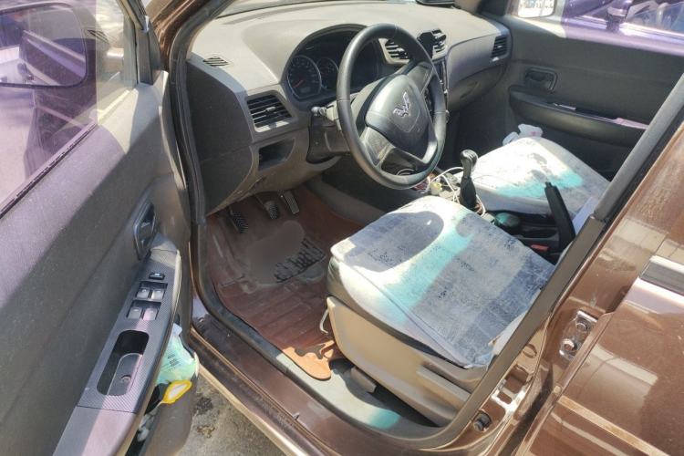 Used Wuling Hongguang 2016 1.5L S Comfort Version Driver Seat