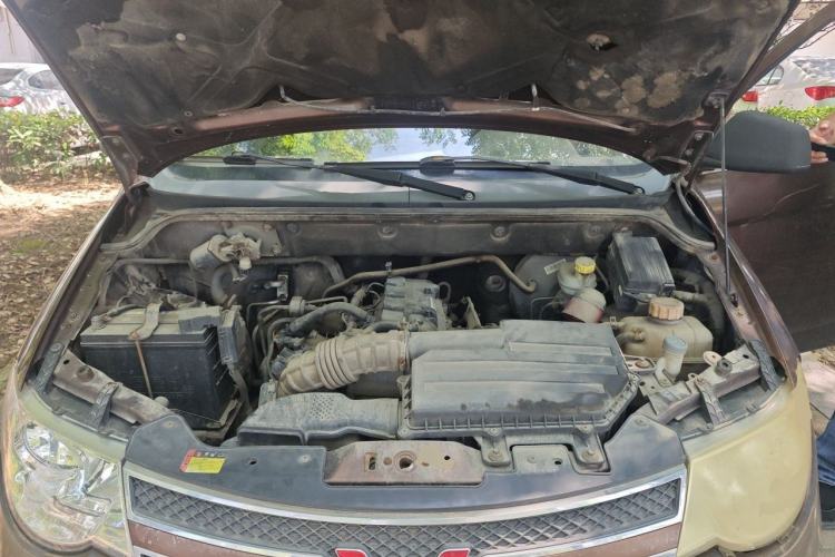 Used Wuling Hongguang 2016 1.5L Restyled S Comfort Version Engine Bay
