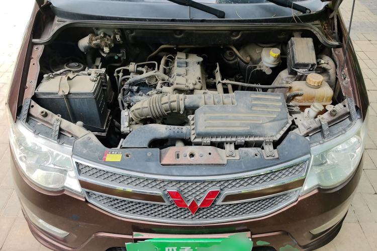 Used Wuling Hongguang 2016 1.5L Restyled S Comfort Version Engine Bay
