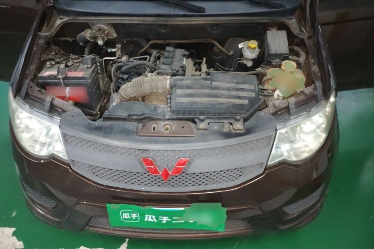 Used Wuling Hongguang 2016 1.5L S Comfort Version Engine Bay