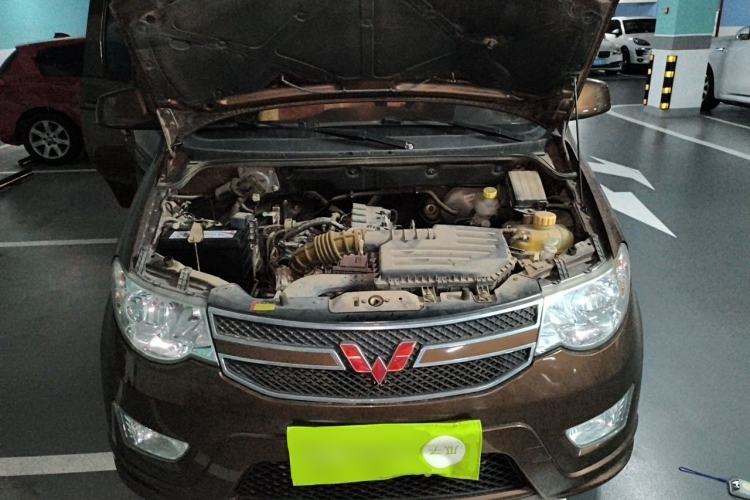 Used Wuling Hongguang 2016 1.5L S Comfort Version Engine Bay