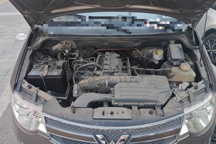 Used Wuling Hongguang 2016 1.5L S Comfort Version Engine Bay