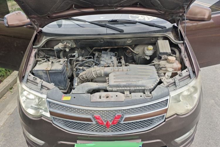 Used Wuling Hongguang 2016 1.5L Restyled S Comfort Version Engine Bay