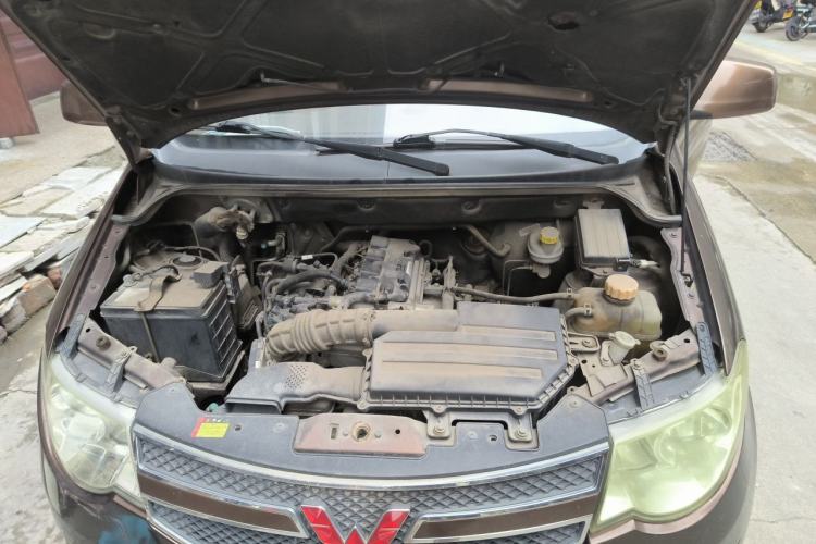 Used Wuling Hongguang 2016 1.5L Restyled S Comfort Version Engine Bay