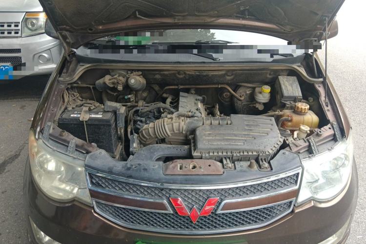 Used Wuling Hongguang 2016 1.5L Restyled S Comfort Version Engine Bay
