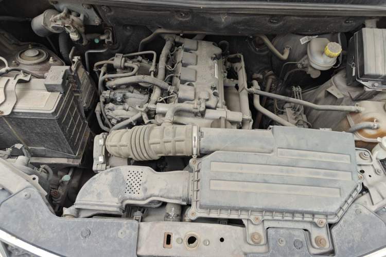 Used Wuling Hongguang 2016 1.5L S Comfort Version Engine Bay