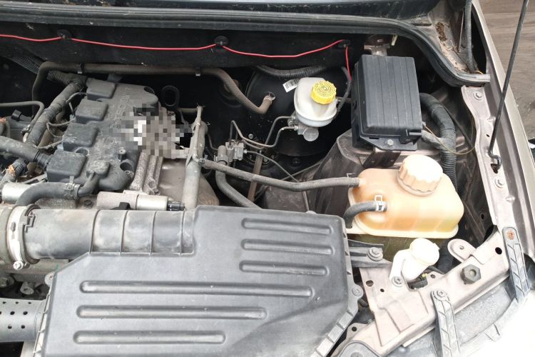 Used Wuling Hongguang 2016 1.5L S Comfort Version Engine Bay Left