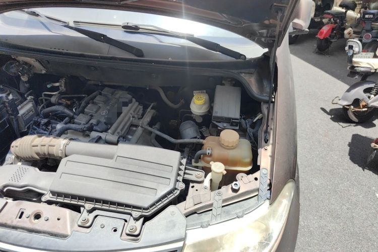 Used Wuling Hongguang 2016 1.5L Restyled S Comfort Version Engine Bay Left