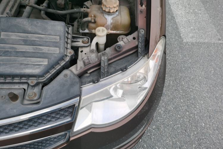 Used Wuling Hongguang 2016 1.5L Restyled S Comfort Version Engine Bay Left