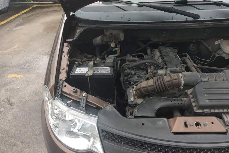 Used Wuling Hongguang 2016 1.5L Restyled S Comfort Version Engine Bay Right