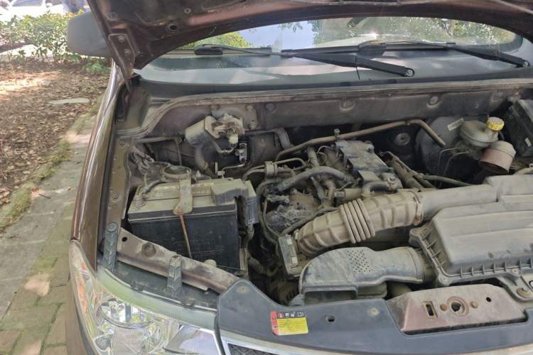 Used Wuling Hongguang 2016 1.5L Restyled S Comfort Version Engine Bay Right