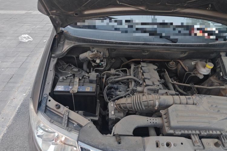 Used Wuling Hongguang 2016 1.5L S Comfort Version Engine Bay Right