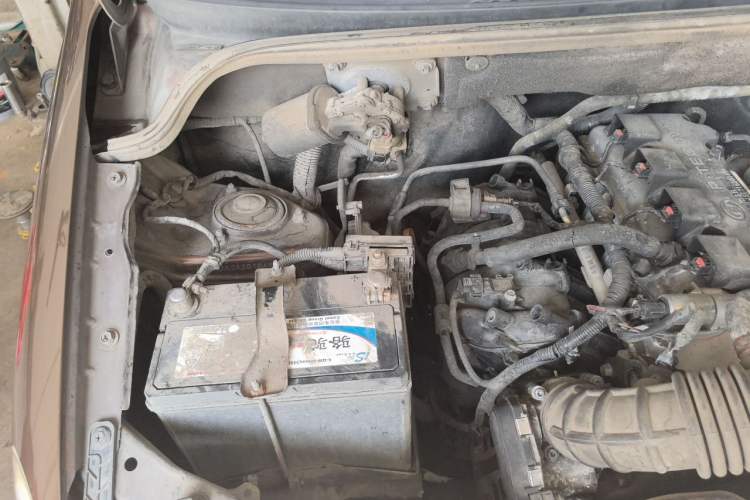 Used Wuling Hongguang 2016 1.5L Restyled S Comfort Version Engine Bay Right